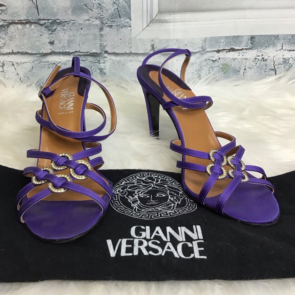Versace 10.5